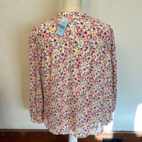 Loft floral long sleeve ruffle blouseSize LP New - Picture 3 of 10